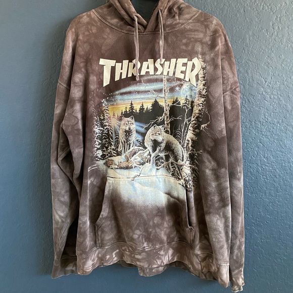 thrasher wolf hoodie